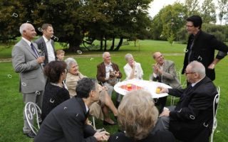 Faites de votre Mariage à Bourg-en-Bresse un Événement Magique : L'Animation Cocktail Mariage